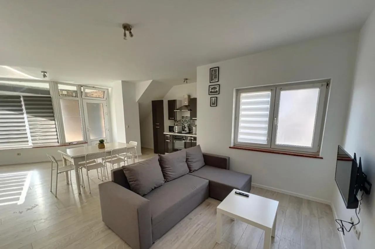Gohysart 51B 1 Bruxelles-Charleroi-Airport Apartment 0*, Charleroi